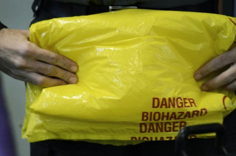 Sac biohasard (Photographe Vicky Brunoro-Laporte)
